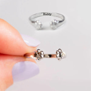 Personalized paw hug ring for pet lover