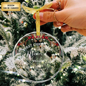 Holding Hands First Christmas Couple - Personalized Circle Glass Ornament