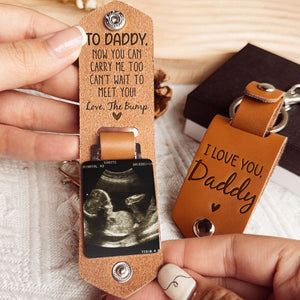 Personalized Daddy Can't Wait To Meet You From The Bump Leather Keychain